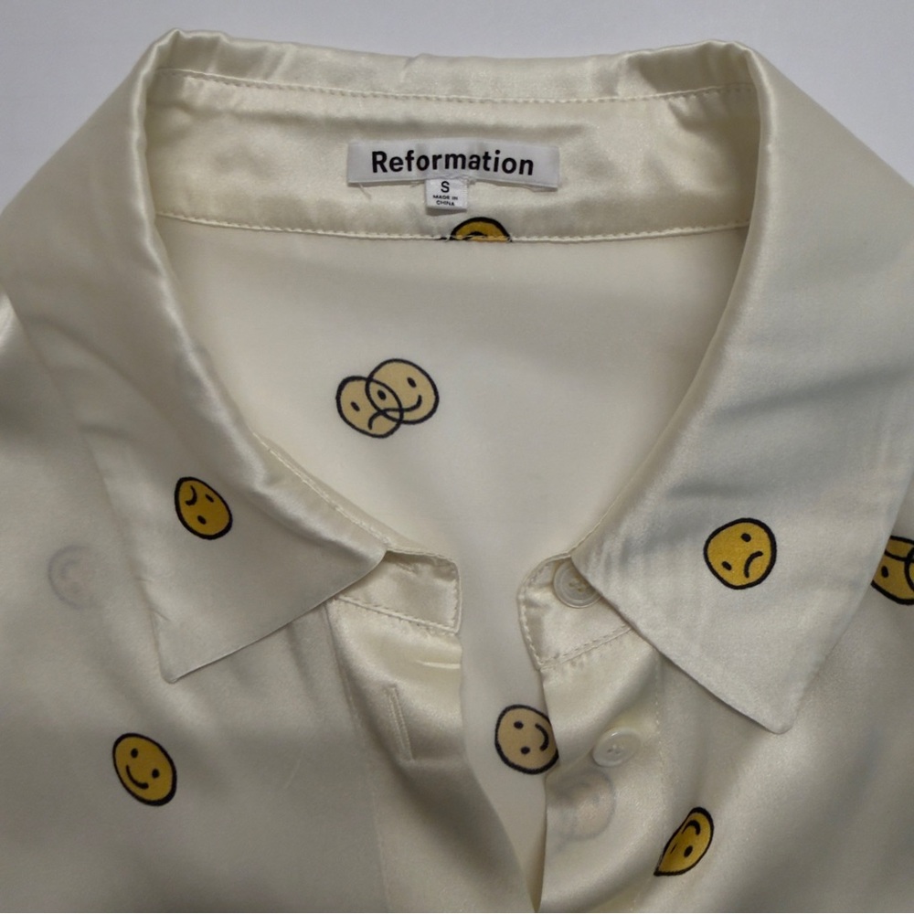 Reformation 100% Silk ‘Will’ Button Down Blouse with Yellow Smiley Faces Size S - Picture 5 of 10